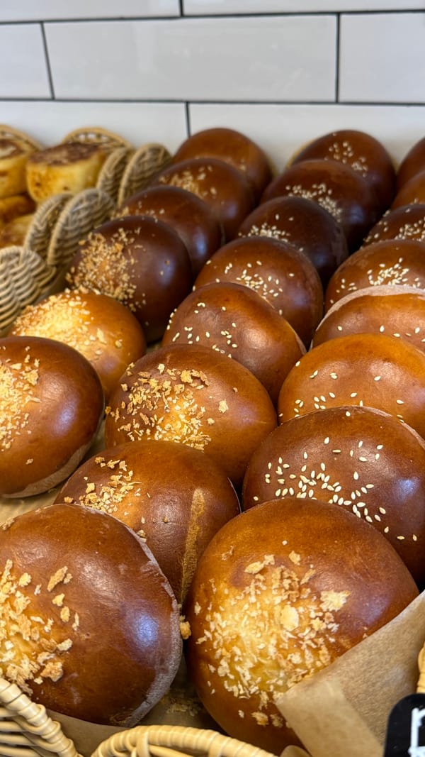 Glazed brioche buns